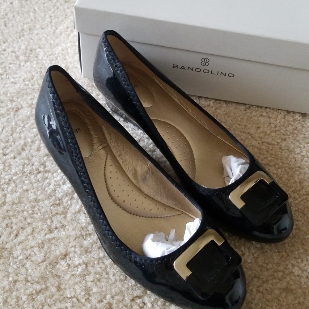 Bandolino tad wedge shoes - patent leather